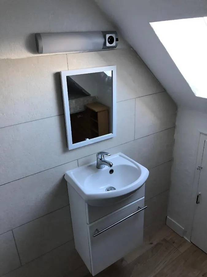 Magnifique Vue Mer, Dans Un Petit Appartement. Santec 0*,